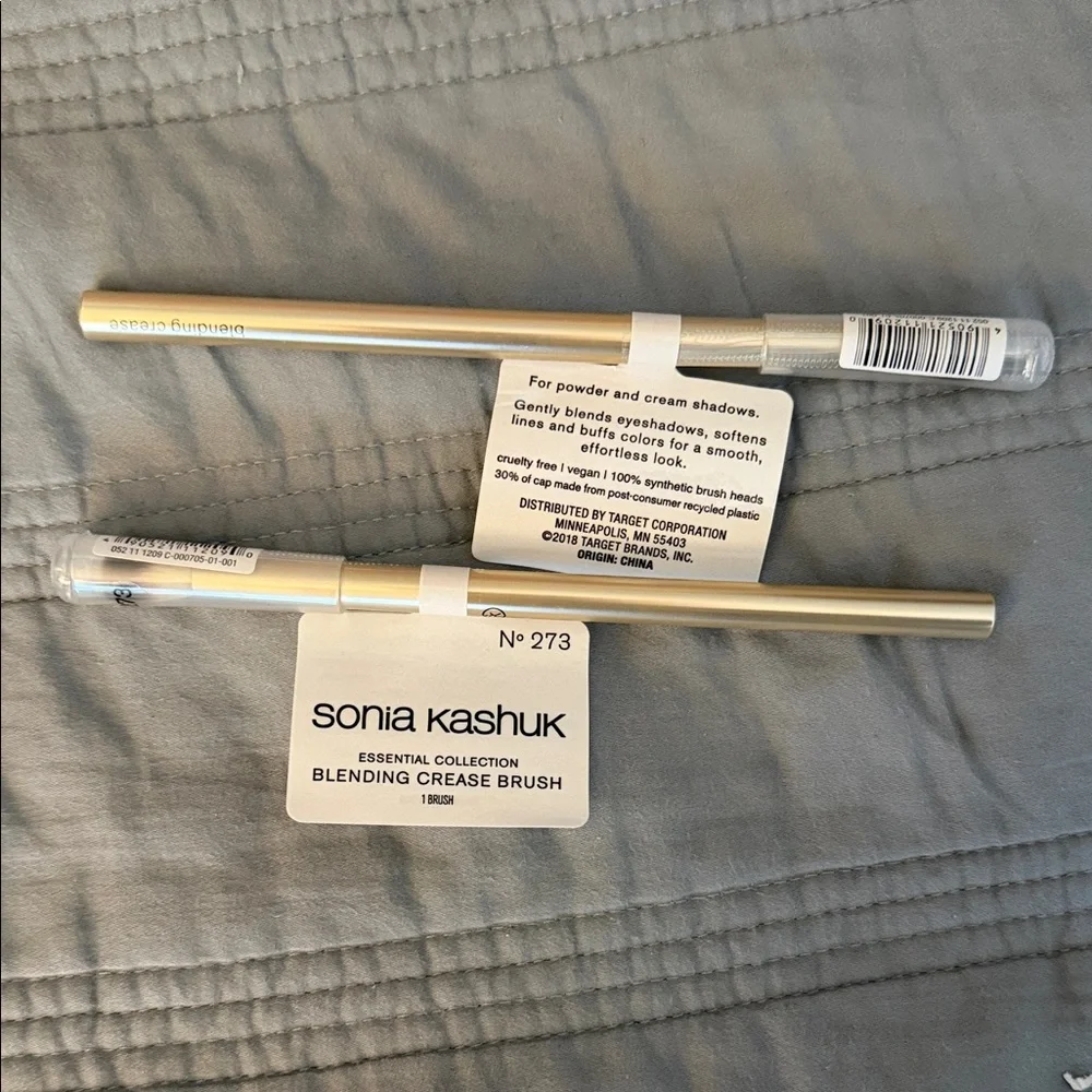 Sonia Kashuk Essential Collection‎ Crease Brush in Gold - two pack